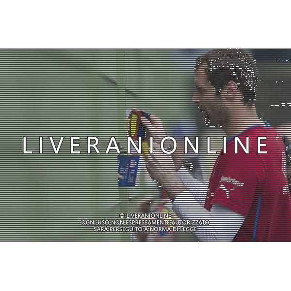 WROCLAW 09 06 2012 TRENING REPREZENTACJI CZECH NA STADIONIE PRZY OPOROWSKIEJ DZIEN PO PO PRZEGRANYM MECZU Z ROSJA 1 4 N Z PETR CECH Czech Republic ROZDAJE AUTOGRAFY SEBASTIAN BOROWSKI Newspix.pl TRAINING OF CZECH REPUBLIC NATIONAL FOOTBALL TEAM AT MUNICIPAL STADIUM OPOROWSKA WROCLAW DAY AFTER THE GAME WITH RUSSIA --- Newspix.pl AG ALDO LIVERANI S A S ONLY ITALY *** Local Caption *** www.newspix.pl mail us: info@newspix.pl call us: 0048 022 23 22 222 --- Polish Picture Agency by Ringier Axel Springer Poland