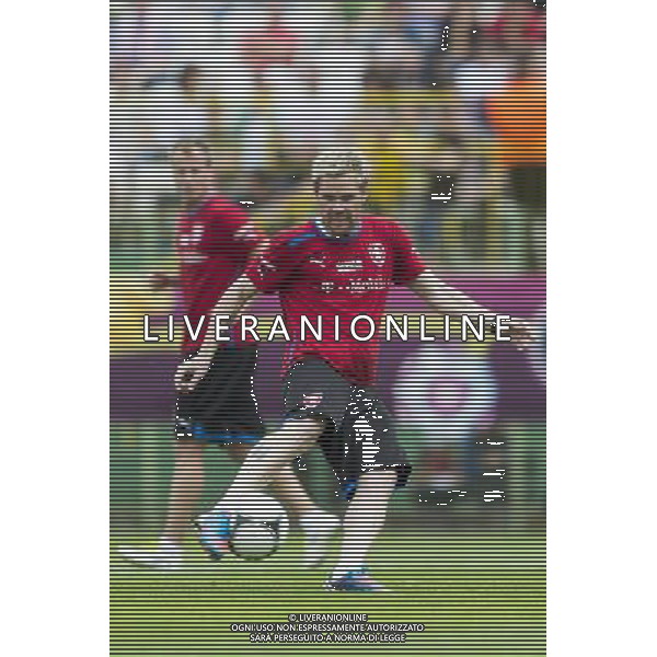 WROCLAW 09 06 2012 TRENING REPREZENTACJI CZECH NA STADIONIE PRZY OPOROWSKIEJ DZIEN PO PO PRZEGRANYM MECZU Z ROSJA 1 4 N Z TOMAS HUBSCHMAN Czech Republic SEBASTIAN BOROWSKI Newspix.pl TRAINING OF CZECH REPUBLIC NATIONAL FOOTBALL TEAM AT MUNICIPAL STADIUM OPOROWSKA WROCLAW DAY AFTER THE GAME WITH RUSSIA --- Newspix.pl AG ALDO LIVERANI S A S ONLY ITALY *** Local Caption *** www.newspix.pl mail us: info@newspix.pl call us: 0048 022 23 22 222 --- Polish Picture Agency by Ringier Axel Springer Poland