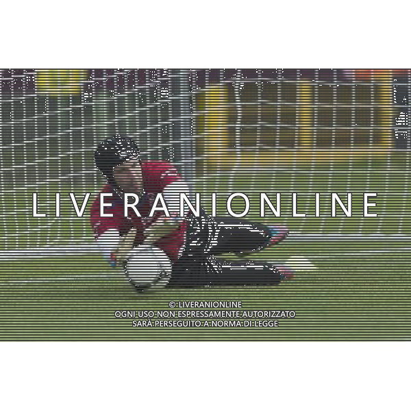 WROCLAW 09 06 2012 TRENING REPREZENTACJI CZECH NA STADIONIE PRZY OPOROWSKIEJ DZIEN PO PO PRZEGRANYM MECZU Z ROSJA 1 4 N Z PETR CECH Czech Republic SEBASTIAN BOROWSKI Newspix.pl TRAINING OF CZECH REPUBLIC NATIONAL FOOTBALL TEAM AT MUNICIPAL STADIUM OPOROWSKA WROCLAW DAY AFTER THE GAME WITH RUSSIA --- Newspix.pl AG ALDO LIVERANI S A S ONLY ITALY *** Local Caption *** www.newspix.pl mail us: info@newspix.pl call us: 0048 022 23 22 222 --- Polish Picture Agency by Ringier Axel Springer Poland