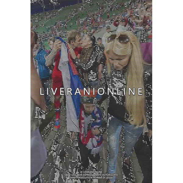 WROCLAW 08 06 2012 STADION MIEJSKI PRZY AL SLASKA 1 ARENA EURO 2012 MECZ NR 2 EURO 2012 ROSJA v CZECHY N Z ROMAN PAVLYUCHENKO Russia Z DZIEWCZYNA BUZI CALUS SEBASTIAN BOROWSKI Newspix.pl MUNICIPAL STADIUM WROCLAW AT AL SLASKA 1 GAME 2 OF EURO 2012 RUSSIA v CZECH REPUBLIC --- Newspix.pl AG ALDO LIVERANI S A S ONLY ITALY *** Local Caption *** www.newspix.pl mail us: info@newspix.pl call us: 0048 022 23 22 222 --- Polish Picture Agency by Ringier Axel Springer Poland