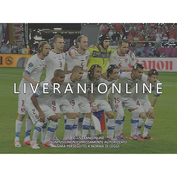 (120609) -- WARSAW, June 9, 2012 () -- Players of the Czech Republic pose for a team photo before the Group A match against Russia at the Euro 2012 football championships in Wroclaw, Poland, June 8, 2012. (/Wu Wei) (jyc) ©PHOTOSHOT/Agenzia Aldo Liverani Sas - ITALY ONLY: Russia - Repubblica Ceca Campionati Europei UEFA 2012 Polonia/Ucraina Gruppo A Wroclaw (Polonia) 08/06/2012 