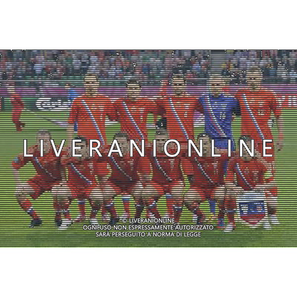 (120609) -- WARSAW, June 9, 2012 () -- Players of Russia pose for a team photo before the Group A match against the Czech Republic at the Euro 2012 football championships in Wroclaw, Poland, June 8, 2012. (/Wu Wei) (jyc) ©PHOTOSHOT/Agenzia Aldo Liverani Sas - ITALY ONLY: Russia - Repubblica Ceca Campionati Europei UEFA 2012 Polonia/Ucraina Gruppo A Wroclaw (Polonia) 08/06/2012 