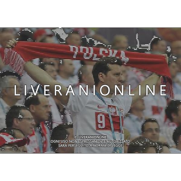 (120609) -- WARSAW, June 9, 2012 () -- A fan of Poland cheers during the Group A match against Greece at the Euro 2012 football championship in Warsaw, Poland, June 8, 2012. The match ended in a 1-1 draw. (/Ma Ning) (jyc) ©photoshot/Agenzia Aldo Liverani Sas - ITALY ONLY: Polonia - Grecia Campionati Europei UEFA 2012 Polonia/Ucraina Gruppo A Varsavia (Polonia) 08/06/2012