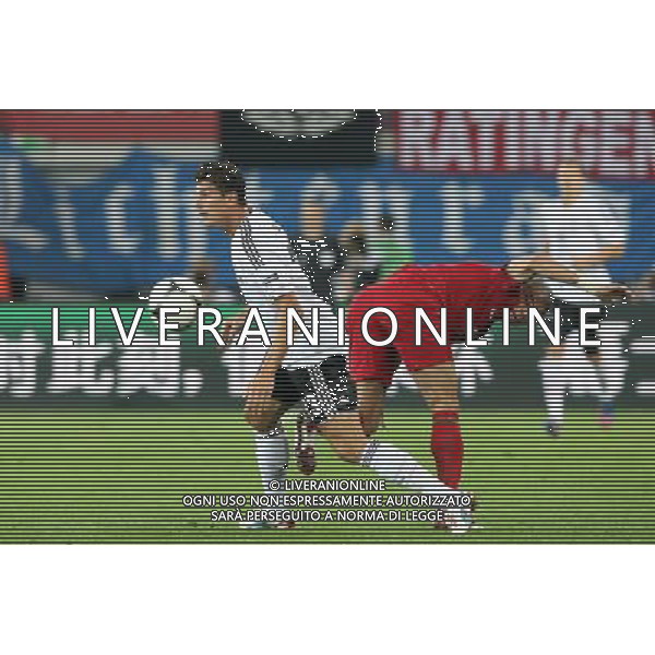 LWOW 09.06.2012 MECZ MISTRZOSTWA EUROPY 2012 GRUPA B: NIEMCY - PORTUGALIA --- UEFA EURO 2012 CHAMPIONSHIP GROUP B MATCH IN LVIV: GERMANY - PORTUGAL MARIO GOMEZ PEPE FOT. PIOTR KUCZA/NEWSPIX.PL --- Newspix.pl /Agenzia Aldo Liverani Sas - ITALY ONLY: Germania - Portogallo Campionati Europei UEFA 2012 Polonia/Ucraina Gruppo B Leopoli (Ucraina) 09/06/2012 *** Local Caption *** www.newspix.pl mail us: info@newspix.pl call us: 0048 022 23 22 222 --- Polish Picture Agency by Ringier Axel Springer Poland