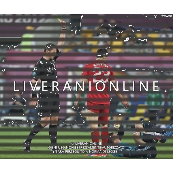 09.06.2012, LWOW, PILKA NOZNA, FOOTBALL, MISTRZOSTWA EUROPY W PILCE NOZNEJ, EURO 2012, FOOTBALL EUROPEAN CHAMPIONSHIP, NIEMCY - PORTUGALIA, GERMANY - PORTUGAL, HELDER POSTIGA (POR) , ZOLTA KARTKA, FOT. TOMASZ JASTRZEBOWSKI / FOTO OLIMPIK/NEWSPIX.PL --- Newspix.pl *** Local Caption *** www.newspix.pl mail us: info@newspix.pl call us: 0048 022 23 22 222 --- Polish Picture Agency by Ringier Axel Springer Poland