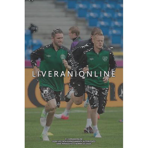 09.06.2012. POZNAN, STADION MIEJSKI. (UEFA EURO 2012 POLAND UKRAINE) MISTRZOSTWA EUROPY W PILCE NOZNEJ. TRENING OTWARTY REPREZENTACJI IRLANDII GRUPA C (TRAINING OF THE REPUBLIC OF IRELAND NATIONAL TEAM POOL C). NZ/ ROBBIE KEANE, DAMIEN DUFF FOT. JAKUB KACZMARCZYK / PRESSFOCUS NEWSPIXPL --- Newspix.pl AG ALDO LIVERANI S A S ONLY ITALY *** Local Caption *** www.newspix.pl mail us: info@newspix.pl call us: 0048 022 23 22 222 --- Polish Picture Agency by Ringier Axel Springer Poland