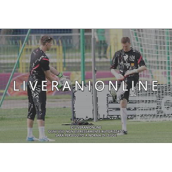 09.06.2012, Poznan, MISTRZOSTWA EUROPY W PILCE NOZNEJ UEFA EURO 2012 TRENING REPREZENTACJI POLSKI / POLISH TRAINING SESSION , N Z WOJCIECH SZCZESNY , PRZEMYSLAW TYTON , FOT. ADAM JASTRZEBOWSKI / NEWSPIX.PL --- Newspix.pl AG ALDO LIVERANI S A S ONLY ITALY *** Local Caption *** www.newspix.pl mail us: info@newspix.pl call us: 0048 022 23 22 222 --- Polish Picture Agency by Ringier Axel Springer Poland