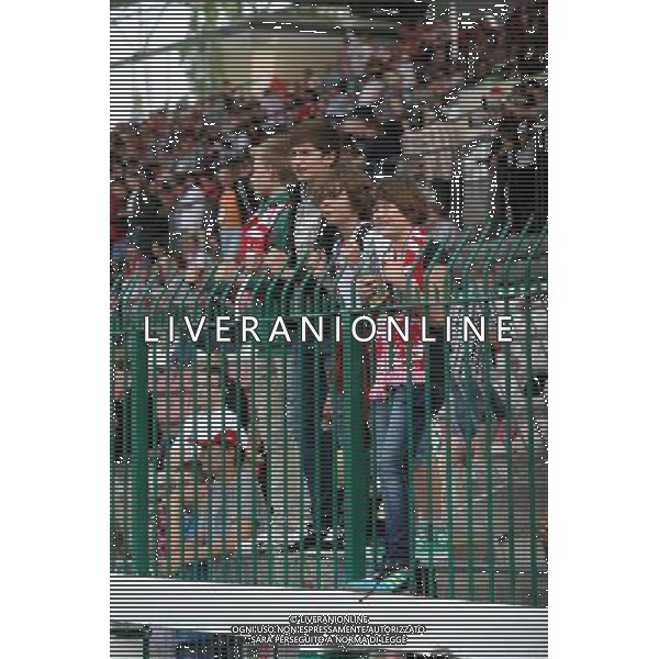 09.06.2012, WARSZAWA , MISTRZOSTWA EUROPY W PILCE NOZNEJ UEFA EURO 2012 TRENING REPREZENTACJI POLSKI , N Z KIBICE , FOT. ADAM JASTRZEBOWSKI / NEWSPIX.PL --- Newspix.pl AG ALDO LIVERANI S A S ONLY ITALY *** Local Caption *** www.newspix.pl mail us: info@newspix.pl call us: 0048 022 23 22 222 --- Polish Picture Agency by Ringier Axel Springer Poland