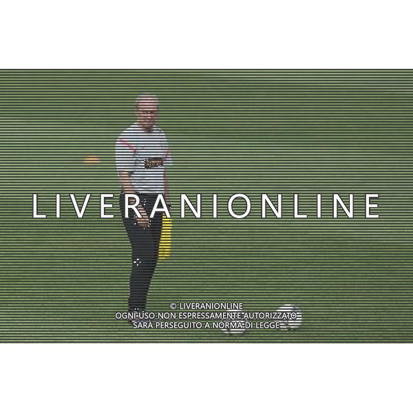 05.06.2012 WARSZAWA - KONWIKTORSKA STADION POLONII (WARSAW POLAND) ) MISTRZOSTWA EUROPY W PILCE NOZNEJ UEFA EURO 2012 ( EUROPEAN CHAMPIONSHIPS UEFA EURO 2012 ) PILKA NOZNA REPREZENTACJA POLSKI TRENING REPREZENTACJI POLSKI NZ TRENER COACH FRANCISZEK SMUDA FOTO MATEUSZ TRZUSKOWSKI/CYFRASPORT/NEWSPIX.PL --- Newspix.pl AG ALDO LIVERANI S A S ONLY ITALY *** Local Caption *** www.newspix.pl mail us: info@newspix.pl call us: 0048 022 23 22 222 --- Polish Picture Agency by Ringier Axel Springer Poland