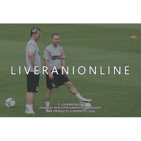 05.06.2012 WARSZAWA - KONWIKTORSKA STADION POLONII (WARSAW POLAND) ) MISTRZOSTWA EUROPY W PILCE NOZNEJ UEFA EURO 2012 ( EUROPEAN CHAMPIONSHIPS UEFA EURO 2012 ) PILKA NOZNA REPREZENTACJA POLSKI TRENING REPREZENTACJI POLSKI NZ JACEK ZIELINSKI (L) TOMASZ FRANKOWSKI (P) FOTO MATEUSZ TRZUSKOWSKI/CYFRASPORT/NEWSPIX.PL --- Newspix.pl AG ALDO LIVERANI S A S ONLY ITALY *** Local Caption *** www.newspix.pl mail us: info@newspix.pl call us: 0048 022 23 22 222 --- Polish Picture Agency by Ringier Axel Springer Poland