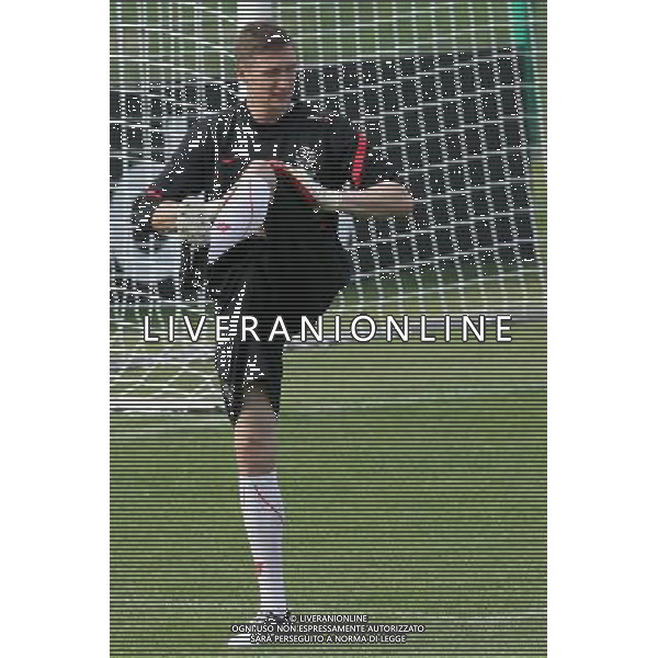 05.06.2012 WARSZAWA - KONWIKTORSKA STADION POLONII (WARSAW POLAND) ) MISTRZOSTWA EUROPY W PILCE NOZNEJ UEFA EURO 2012 ( EUROPEAN CHAMPIONSHIPS UEFA EURO 2012 ) PILKA NOZNA REPREZENTACJA POLSKI TRENING REPREZENTACJI POLSKI NZ PRZEMYSLAW TYTON FOTO MATEUSZ TRZUSKOWSKI/CYFRASPORT/NEWSPIX.PL --- Newspix.pl AG ALDO LIVERANI S A S ONLY ITALY *** Local Caption *** www.newspix.pl mail us: info@newspix.pl call us: 0048 022 23 22 222 --- Polish Picture Agency by Ringier Axel Springer Poland