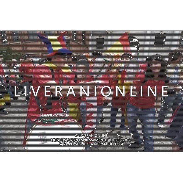 Gdansk 10.06.2012 n z Hiszpanscy kibice na ulicach starego miasta w Gdansku kilka godzin przed meczem fot Michal Fludra / newspix.pl Spanish football fans with painted faces and national flags --- Newspix.pl AG ALDO LIVERANI S A S ONLY ITALY *** Local Caption *** www.newspix.pl mail us: info@newspix.pl call us: 0048 022 23 22 222 --- Polish Picture Agency by Ringier Axel Springer Poland