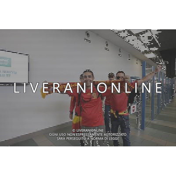 GDANSK 10.06.2012 LOTNISKO IM LECHA WALESY N Z HISZPANSCY I WLOSCY KIBICE PRZYLATUJA NA MECZ HISZPANIA WLOCHY FOT MICHAL FLUDRA/NEWSPIX.PL Spanish football fans arrives at Gdansk airport. --- Newspix.pl AG ALDO LIVERANI S A S ONLY ITALY *** Local Caption *** www.newspix.pl mail us: info@newspix.pl call us: 0048 022 23 22 222 --- Polish Picture Agency by Ringier Axel Springer Poland