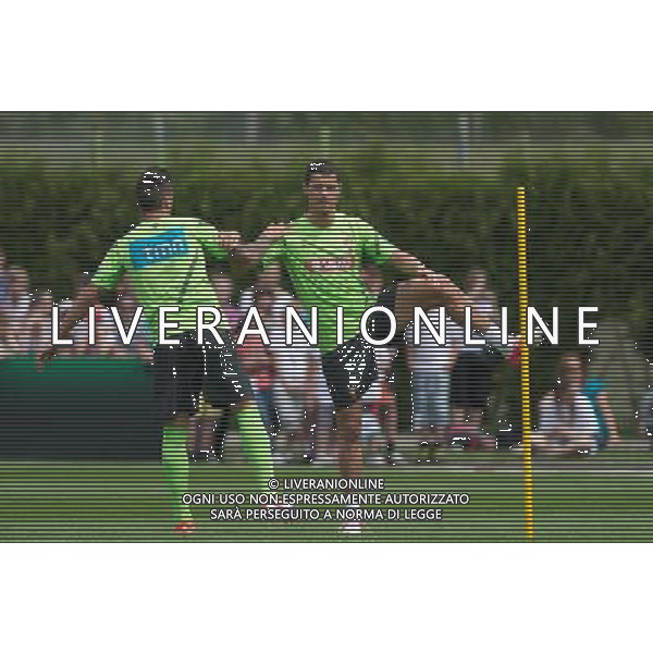 10.06.2012. OPALENICA, CENTRUM POBYTOWE. (UEFA EURO 2012 POLAND UKRAINE) MISTRZOSTWA EUROPY W PILCE NOZNEJ. TRENING OTWARTY REPREZENTACJI PORTUGALII (TRAINING OF PORTUGAL NATIONAL TEAM). NZ/ CRISTIANO RONALDO FOT. JAKUB KACZMARCZYK / PRESSFOCUS NEWSPIXPL --- Newspix.pl AG ALDO LIVERANI S A S ONLY ITALY *** Local Caption *** www.newspix.pl mail us: info@newspix.pl call us: 0048 022 23 22 222 --- Polish Picture Agency by Ringier Axel Springer Poland