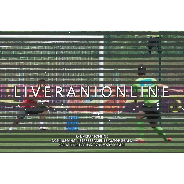 10.06.2012. OPALENICA, CENTRUM POBYTOWE. (UEFA EURO 2012 POLAND UKRAINE) MISTRZOSTWA EUROPY W PILCE NOZNEJ. TRENING OTWARTY REPREZENTACJI PORTUGALII (TRAINING OF PORTUGAL NATIONAL TEAM). NZ/ ANTONIO BETO , NELSON OLIVEIRA FOT. JAKUB KACZMARCZYK / PRESSFOCUS NEWSPIXPL --- Newspix.pl AG ALDO LIVERANI S A S ONLY ITALY *** Local Caption *** www.newspix.pl mail us: info@newspix.pl call us: 0048 022 23 22 222 --- Polish Picture Agency by Ringier Axel Springer Poland