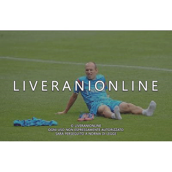 KRAKOW 10-06-2012 TRENING HOLANDIA NA STADIONIE WISLA KRAKOW NETHERLANDS NATIONAL FOOTBALL TEAM TREINING N/Z ARIEN ROBBEN FOT MACIEJ GILLERT / NEWSPIX.PL --- Newspix.pl AG ALDO LIVERANI S A S ONLY ITALY *** Local Caption *** www.newspix.pl mail us: info@newspix.pl call us: 0048 022 23 22 222 --- Polish Picture Agency by Ringier Axel Springer Poland