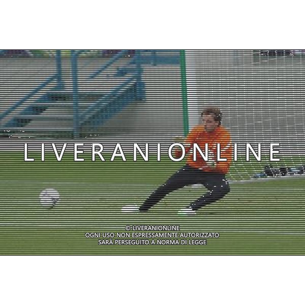 KRAKOW 10-06-2012 TRENING HOLANDIA NA STADIONIE WISLA KRAKOW NETHERLANDS NATIONAL FOOTBALL TEAM TREINING N/Z FOT MACIEJ GILLERT / NEWSPIX.PL --- Newspix.pl AG ALDO LIVERANI S A S ONLY ITALY *** Local Caption *** www.newspix.pl mail us: info@newspix.pl call us: 0048 022 23 22 222 --- Polish Picture Agency by Ringier Axel Springer Poland