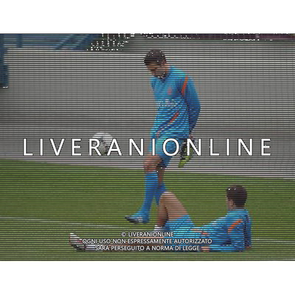 KRAKOW 10-06-2012 TRENING HOLANDIA NA STADIONIE WISLA KRAKOW NETHERLANDS NATIONAL FOOTBALL TEAM TREINING N/Z ROBIN VAN PERSIE IBRAHIM AFELAY FOT MACIEJ GILLERT / NEWSPIX.PL --- Newspix.pl AG ALDO LIVERANI S A S ONLY ITALY *** Local Caption *** www.newspix.pl mail us: info@newspix.pl call us: 0048 022 23 22 222 --- Polish Picture Agency by Ringier Axel Springer Poland