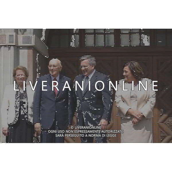 Gdansk 10.06.2012 dwor artusa n z prezydent bronislaw komorowski spotkal sie z prezydentem wloch Giorgio napolitano ktory przyjechal na mecz hiszpania vs wlochy anna komorowska bronislaw komorowski Giorgio napolitano fot michal fludra / newspix.pl President of Poland Bronislaw Komorowski with First Lady Anna Komorowska waits for Giorgio Napolitano outside the Artus Court --- Newspix.pl AG ALDO LIVERANI S A S ONLY ITALY *** Local Caption *** www.newspix.pl mail us: info@newspix.pl call us: 0048 022 23 22 222 --- Polish Picture Agency by Ringier Axel Springer Poland