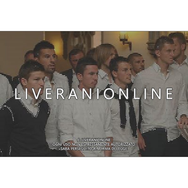 WROCLAW 10/06/2012 PILKARZE REPREZENTACJI CZECH SPOTKALI SIE Z PREZYDENTEM WROCLAWIA RAFALEM DUTKIEWICZEM NZ RAFAL DUTKIEWICZ WITA PILKARZY FOT ADAM KONARSKI / NEWSPIX.PL Czech team players met with the President of Wroclaw POLAND EURO 2012 CZECH REPUBLIC FOOTBALL --- Newspix.pl AG ALDO LIVERANI S A S ONLY ITALY *** Local Caption *** www.newspix.pl mail us: info@newspix.pl call us: 0048 022 23 22 222 --- Polish Picture Agency by Ringier Axel Springer Poland