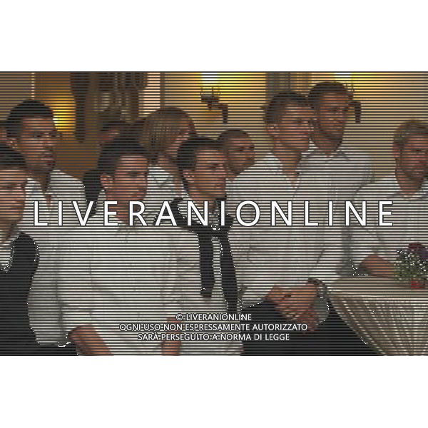 WROCLAW 10/06/2012 PILKARZE REPREZENTACJI CZECH SPOTKALI SIE Z PREZYDENTEM WROCLAWIA RAFALEM DUTKIEWICZEM NZ RAFAL DUTKIEWICZ WITA PILKARZY FOT ADAM KONARSKI / NEWSPIX.PL Czech team players met with the President of Wroclaw POLAND EURO 2012 CZECH REPUBLIC FOOTBALL --- Newspix.pl AG ALDO LIVERANI S A S ONLY ITALY *** Local Caption *** www.newspix.pl mail us: info@newspix.pl call us: 0048 022 23 22 222 --- Polish Picture Agency by Ringier Axel Springer Poland