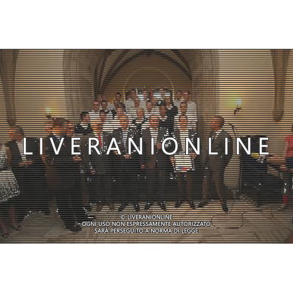 WROCLAW 10/06/2012 PILKARZE REPREZENTACJI CZECH SPOTKALI SIE Z PREZYDENTEM WROCLAWIA RAFALEM DUTKIEWICZEM NZ RAFAL DUTKIEWICZ WITA PILKARZY FOT ADAM KONARSKI / NEWSPIX.PL Czech team players met with the President of Wroclaw POLAND EURO 2012 CZECH REPUBLIC FOOTBALL --- Newspix.pl AG ALDO LIVERANI S A S ONLY ITALY *** Local Caption *** www.newspix.pl mail us: info@newspix.pl call us: 0048 022 23 22 222 --- Polish Picture Agency by Ringier Axel Springer Poland