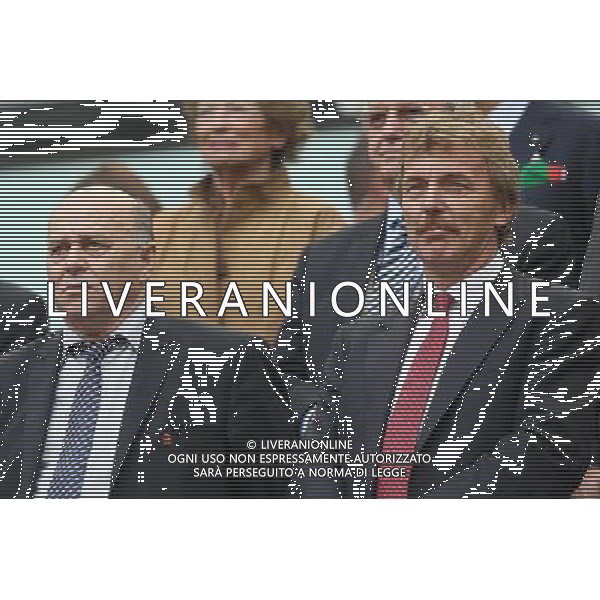 10.06.2012 GDANSK - ARENA GDANSK ( GDANSK POLAND ARENA GDANSK STADIUM STADIUM) PILKA NOZNA (FOOTBALL ) MISTRZOSTWA EUROPY W PILCE NOZNEJ UEFA EURO 2012 ( EUROPEAN CHAPIONSHIPS UEFA EURO 2012 ) GRUPA C ( POOL C) MECZ HISZPANIA - WLOCHY ( GAME SPAIN - ITALY ) NZ GRZEGORZ LATO (L) ZBIGNIEW BONIEK (P) FOTO MATEUSZ TRZUSKOWSKI/CYFRASPORT/NEWSPIX.PL --- Newspix.pl AG ALDO LIVERANI S A S ONLY ITALY *** Local Caption *** www.newspix.pl mail us: info@newspix.pl call us: 0048 022 23 22 222 --- Polish Picture Agency by Ringier Axel Springer Poland