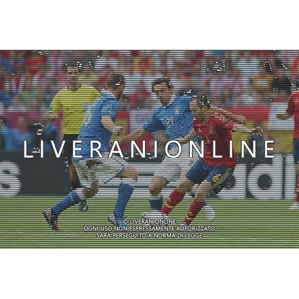 10.06.2012 GDANSK PILKA NOZNA UEFA EURO 2012 MECZ EURO 2012 HISZPANIA -WLOCHY GDANSK MATCH ESPANIA - ITALY NZ ANDREA PIRLO WLOCHY ANDRES INIESTA HISZPANIA FOT MICHAL STAWOWIAK / NEWSPIXPL --- Newspix.pl /Agenzia Aldo Liverani Sas - ITALY ONLY : Spagna - Italia Campionati Europei UEFA 2012 Polonia/Ucraina Gruppo C Danzica (Polonia) 10/06/2012 *** Local Caption *** www.newspix.pl mail us: info@newspix.pl call us: 0048 022 23 22 222 --- Polish Picture Agency by Ringier Axel Springer Poland