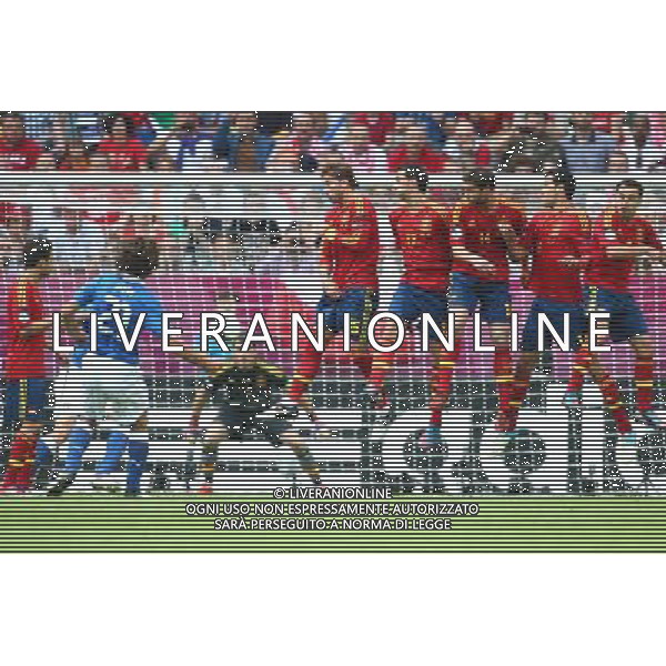 10.06.2012 GDANSK - ARENA GDANSK ( GDANSK POLAND ARENA GDANSK STADIUM STADIUM) PILKA NOZNA (FOOTBALL ) MISTRZOSTWA EUROPY W PILCE NOZNEJ UEFA EURO 2012 ( EUROPEAN CHAPIONSHIPS UEFA EURO 2012 ) GRUPA C ( POOL C) MECZ HISZPANIA - WLOCHY ( GAME SPAIN - ITALY ) NZ ANTONIO PIRLO (L), IKER CASILLIAS, SERGIO RAMOS, ALVARO ALVEROLA, XABI ALONSO, DANIELE DE ROSSI,XAVI HERNANDERZ (P) FOTO LUKASZ GROCHALA/CYFRASPORT/NEWSPIX.PL --- Newspix.pl /Agenzia Aldo Liverani Sas - ITALY ONLY : Spagna - Italia Campionati Europei UEFA 2012 Polonia/Ucraina Gruppo C Danzica (Polonia) 10/06/2012 *** Local Caption *** www.newspix.pl mail us: info@newspix.pl call us: 0048 022 23 22 222 --- Polish Picture Agency by Ringier Axel Springer Poland