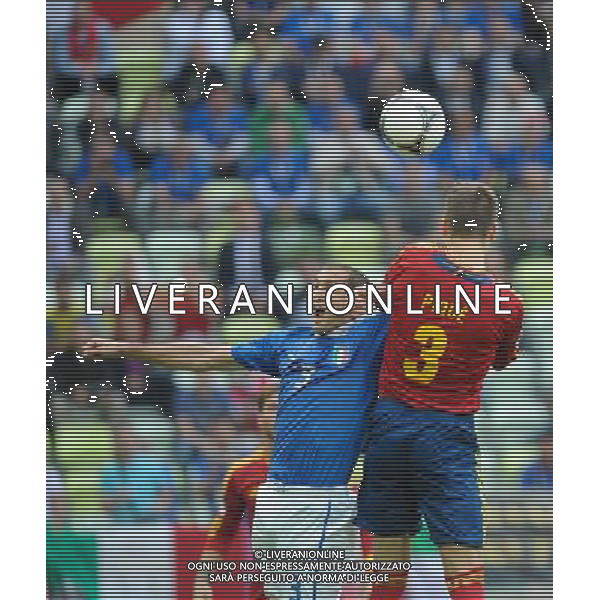 10.06.2012 GDANSK PGE ARENA (GDANSK PGE ARENA) PILKA NOZNA (SOCCER) MISTRZOSTWA EURO 2012 POLSKA UKRAINA (UEFA EURO 2012 POLAND UKRAINE) MECZ HISZPANIA - WLOCHY (GAME SPAIN - ITALY) N/Z GIORGIO CHIELLINI GERARD PIQUE FOT RAFAL OLEKSIEWICZ / PRESSFOCUS NEWSPIXPL --- Newspix.pl /Agenzia Aldo Liverani Sas - ITALY ONLY : Spagna - Italia Campionati Europei UEFA 2012 Polonia/Ucraina Gruppo C Danzica (Polonia) 10/06/2012 *** Local Caption *** www.newspix.pl mail us: info@newspix.pl call us: 0048 022 23 22 222 --- Polish Picture Agency by Ringier Axel Springer Poland