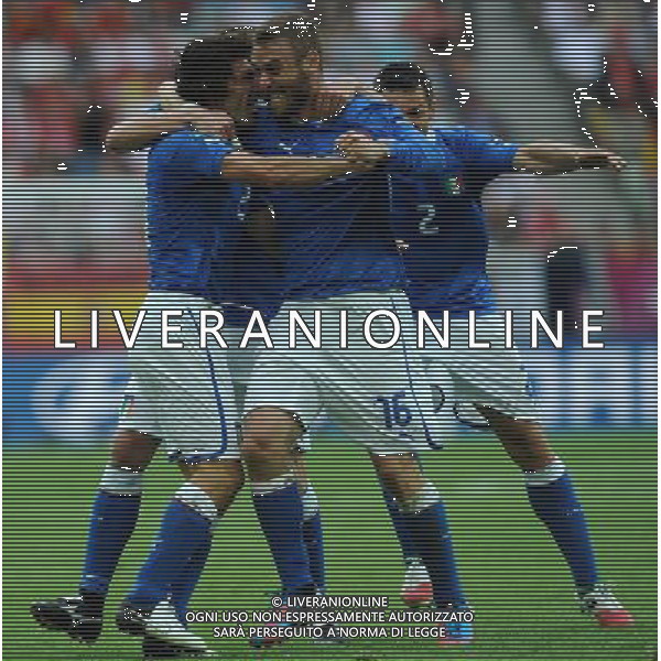 Campionati Europei UEFA 2012 Polonia/Ucraina Gruppo C Danzica (Polonia) - 10.06.2012 Spagna-Italia Nella Foto:de rossi e pirlo esultano al gol di di natale /Ph.Vitez-Ag. Aldo Liverani