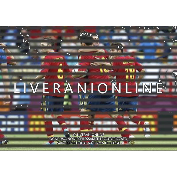 GDANSK 10/06/2012 ARENA GDANSK EURO 2012 PILKA NOZNA MECZ HISZPANIA WLOCHY FOOTBALL EURO 2012 MATCH SPAIN ITALY N/Z (L) ANDRES INIESTA CESC FABREGAS XAVI HERNANDEZ GOL BRAMKA RADOSC FOTO KAMIL KRASZEWSKI APPA/NEWSPIX.PL --- Newspix.pl /Agenzia Aldo Liverani Sas - ITALY ONLY - Spagna-Italia Campionati Europei UEFA 2012 Polonia/Ucraina Gruppo C Danzica (Polonia) 10/06/2012 *** Local Caption *** www.newspix.pl mail us: info@newspix.pl call us: 0048 022 23 22 222 --- Polish Picture Agency by Ringier Axel Springer Poland