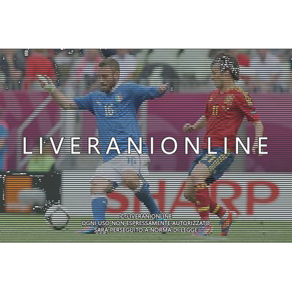 10.06.2012 GDANSK - ARENA GDANSK ( GDANSK POLAND ARENA GDANSK STADIUM STADIUM) PILKA NOZNA (FOOTBALL ) MISTRZOSTWA EUROPY W PILCE NOZNEJ UEFA EURO 2012 ( EUROPEAN CHAPIONSHIPS UEFA EURO 2012 ) GRUPA C ( POOL C) MECZ HISZPANIA - WLOCHY ( GAME SPAIN - ITALY ) NZ DANIELE DE ROSSI (L) DAVID SILVA (P) FOTO MATEUSZ TRZUSKOWSKI/CYFRASPORT/NEWSPIX.PL --- Newspix.pl /Agenzia Aldo Liverani Sas - ITALY ONLY - Spagna-Italia Campionati Europei UEFA 2012 Polonia/Ucraina Gruppo C Danzica (Polonia) 10/06/2012 *** Local Caption *** www.newspix.pl mail us: info@newspix.pl call us: 0048 022 23 22 222 --- Polish Picture Agency by Ringier Axel Springer Poland