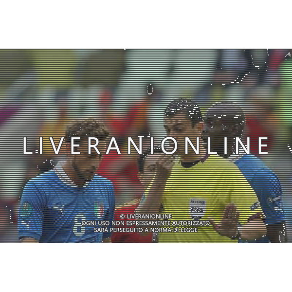 10.06.2012 GDANSK - ARENA GDANSK ( GDANSK POLAND ARENA GDANSK STADIUM STADIUM) PILKA NOZNA (FOOTBALL ) MISTRZOSTWA EUROPY W PILCE NOZNEJ UEFA EURO 2012 ( EUROPEAN CHAPIONSHIPS UEFA EURO 2012 ) GRUPA C ( POOL C) MECZ HISZPANIA - WLOCHY ( GAME SPAIN - ITALY ) NZ CLAUDIO MARCHISIO (L) VIKTOR KASSAI (C) MARIO BALOTELLI (P) FOTO MATEUSZ TRZUSKOWSKI/CYFRASPORT/NEWSPIX.PL --- Newspix.pl /Agenzia Aldo Liverani Sas - ITALY ONLY - Spagna-Italia Campionati Europei UEFA 2012 Polonia/Ucraina Gruppo C Danzica (Polonia) 10/06/2012 *** Local Caption *** www.newspix.pl mail us: info@newspix.pl call us: 0048 022 23 22 222 --- Polish Picture Agency by Ringier Axel Springer Poland