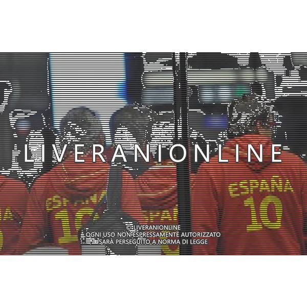 GDANSK 10.06.2012 REPREZENTACJA WLOCH PRZYJECHALA NA LOTNISKO W GDANSKU PO MECZU Z HISZPANIA W RAMACH EURO2012 NA LOTNISKU PO PRZEJSCIU ZA BRAMKE GIANLUIGI BUFFON ZOSTAL PRZESZUKANY N Z KIBICE MARCIN GADOMSKI/NEWSPIX.PL GDANSK 10.06.2012 THE ITALIAN NATIONAL TEAM CAME TO THE AIRPORT IN GDANSK AFTER THE MATCH WITH SPAIN --- Newspix.pl ITALIA CALCIO DI RITORNO IN AEROPORTO DOPO LA SFIDA CON LA SPAGNA *** Local Caption *** .