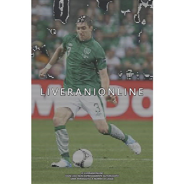 10.06.2012 POZNAN - STADION MIEJSKI ARENA EURO 2012 ( POZNAN POLAND CITY STADIUM) PILKA NOZNA (FOOTBALL ) MISTRZOSTWA EUROPY W PILCE NOZNEJ UEFA EURO 2012 ( EUROPEAN CHAMPIONSHIPS UEFA EURO 2012 ) GRUPA C ( POOL C ) MECZ IRLANDIA - CHORWACJA ( GAME IRELAND - CROATIA) NZ STEPHEN WARD FOTO KTARZYNA PLEWCZYNSKA/CYFRASPORT/NEWSPIX.PL --- Newspix.pl irlanda croazia -AG ALDO LIVERANI SAS - ITALY ONLY - *** Local Caption *** .