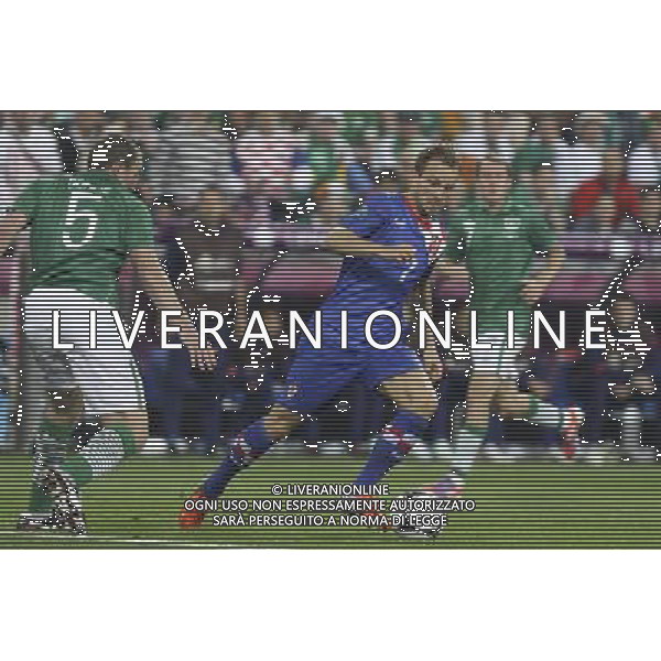 10.06.2012 POZNAN - STADION MIEJSKI ARENA EURO 2012 ( POZNAN POLAND CITY STADIUM) PILKA NOZNA (FOOTBALL ) MISTRZOSTWA EUROPY W PILCE NOZNEJ UEFA EURO 2012 ( EUROPEAN CHAMPIONSHIPS UEFA EURO 2012 ) GRUPA C ( POOL C ) MECZ IRLANDIA - CHORWACJA ( GAME IRELAND - CROATIA) NZ IVAN RAKITIC KATARZYNA PLEWCZYNSKA/CYFRASPORT/NEWSPIX.PL --- Newspix.pl irlanda croazia -AG ALDO LIVERANI SAS - ITALY ONLY - *** Local Caption *** .