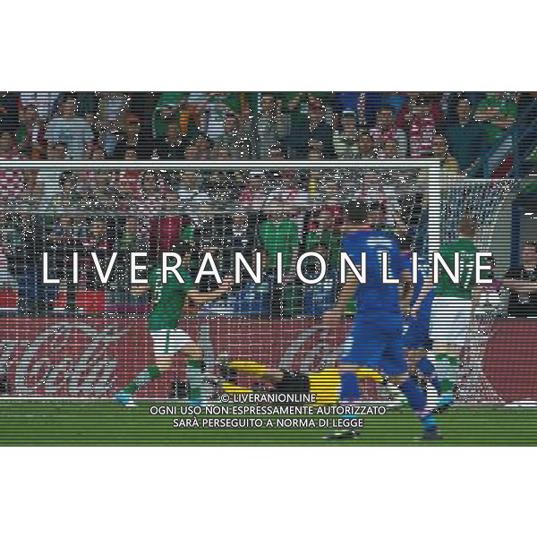 10.06.2012. POZNAN POLSKA, STADION MIEJSKI (MUNICIPAL STADUIM). (UEFA EURO 2012 POLAND UKRAINE) MISTRZOSTWA EUROPY W PILCE NOZNEJ. MECZ IRLANDIA - CHORWACJA GRUPA C (GAME MATCH THE REPUBLIC OF IRELAND - CROATIA POOL C). NZ/ BRAMKA GOL RADOSC GOAL MARIO MANDZUKIC FOT. JAKUB KACZMARCZYK / PRESSFOCUS NEWSPIXPL --- Newspix.pl irlanda croazia -AG ALDO LIVERANI SAS - ITALY ONLY - *** Local Caption *** .