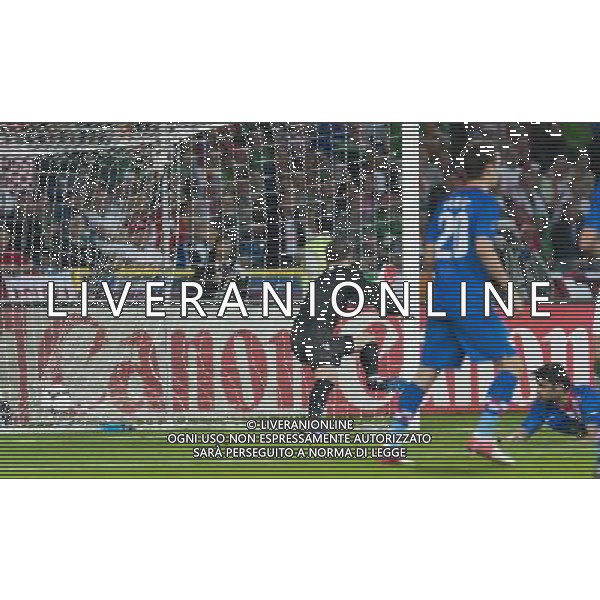 POZNAN 19-06-2012 GRUPA C - ELIMINACJE EURO 2012 IRLANDIA - CHORWACJA NZ GOL IRLANDIA SEAN ST LEDGER RADOSC FOT KRYSTYNA PACZKOWSKA /NEWSPIX.PL MUNICIPAL STADIUM POZNAN AT UL BULGARSKA 17 GROUP C GAME 6 OF EURO 2012 REPUBLIC OF IRELAND v CROATIA --- Newspix.pl irlanda croazia -AG ALDO LIVERANI SAS - ITALY ONLY - *** Local Caption *** .