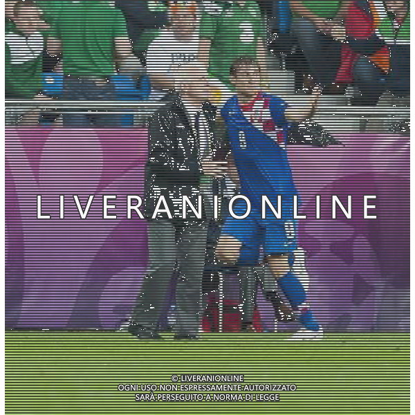 POZNAN 19-06-2012 GRUPA C - ELIMINACJE EURO 2012 IRLANDIA - CHORWACJA NZ GOL CHORWACJA NIKICA JELAVIC RADOSC FOT KRYSTYNA PACZKOWSKA /NEWSPIX.PL MUNICIPAL STADIUM POZNAN AT UL BULGARSKA 17 GROUP C GAME 6 OF EURO 2012 REPUBLIC OF IRELAND v CROATIA --- Newspix.pl irlanda croazia -AG ALDO LIVERANI SAS - ITALY ONLY - *** Local Caption *** .
