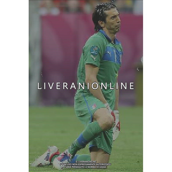 10.06.2012 GDANSK - ARENA GDANSK ( GDANSK POLAND ARENA GDANSK STADIUM STADIUM) PILKA NOZNA (FOOTBALL ) MISTRZOSTWA EUROPY W PILCE NOZNEJ UEFA EURO 2012 ( EUROPEAN CHAPIONSHIPS UEFA EURO 2012 ) GRUPA C ( POOL C) MECZ HISZPANIA - WLOCHY ( GAME SPAIN - ITALY ) NZ BUFFON GIANLUIGI FOTO MATEUSZ TRZUSKOWSKI/CYFRASPORT/NEWSPIX.PL --- Newspix.pl -AG ALDO LIVERANI SAS - ITALY ONLY - *** Local Caption *** .