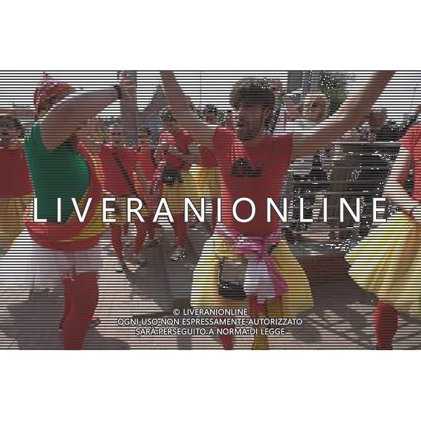 GDANSK 10.06.2012 STADION PGE ARENA N Z HISZPANSCY I WLOSCY KIBICE PRZED WEJSCIEM NA MECZ FOT MICHAL FLUDRA / NEWSPIX.PL Italian AND sPANISH football fans on the Gdansk city streets EURO FOOTBALL 2012 POLAND BEFORE MATCH SPAIN vs ITALY --- Newspix.pl -AG ALDO LIVERANI SAS - ITALY ONLY - *** Local Caption *** .