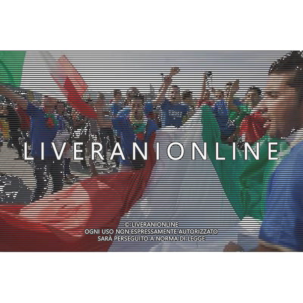 GDANSK 10.06.2012 STADION PGE ARENA N Z HISZPANSCY I WLOSCY KIBICE PRZED WEJSCIEM NA MECZ FOT MICHAL FLUDRA / NEWSPIX.PL Italian AND sPANISH football fans on the Gdansk city streets EURO FOOTBALL 2012 POLAND BEFORE MATCH SPAIN vs ITALY --- Newspix.pl -AG ALDO LIVERANI SAS - ITALY ONLY - *** Local Caption *** .