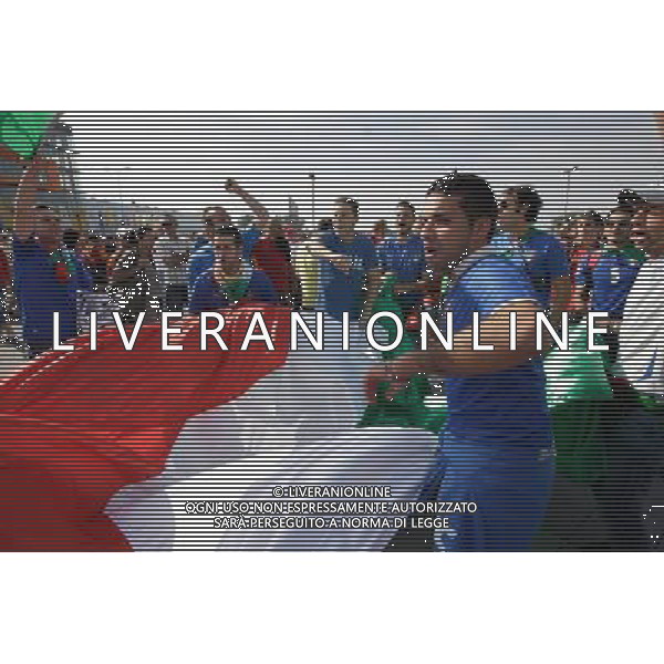 GDANSK 10.06.2012 STADION PGE ARENA N Z HISZPANSCY I WLOSCY KIBICE PRZED WEJSCIEM NA MECZ FOT MICHAL FLUDRA / NEWSPIX.PL Italian AND sPANISH football fans on the Gdansk city streets EURO FOOTBALL 2012 POLAND BEFORE MATCH SPAIN vs ITALY --- Newspix.pl -AG ALDO LIVERANI SAS - ITALY ONLY - *** Local Caption *** .