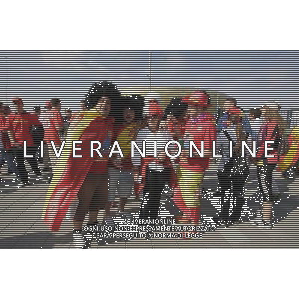 GDANSK 10.06.2012 STADION PGE ARENA N Z HISZPANSCY I WLOSCY KIBICE PRZED WEJSCIEM NA MECZ FOT MICHAL FLUDRA / NEWSPIX.PL Italian AND sPANISH football fans on the Gdansk city streets EURO FOOTBALL 2012 POLAND BEFORE MATCH SPAIN vs ITALY --- Newspix.pl -AG ALDO LIVERANI SAS - ITALY ONLY - *** Local Caption *** .