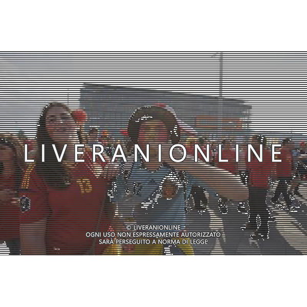 GDANSK 10.06.2012 STADION PGE ARENA N Z HISZPANSCY I WLOSCY KIBICE PRZED WEJSCIEM NA MECZ FOT MICHAL FLUDRA / NEWSPIX.PL Italian AND sPANISH football fans on the Gdansk city streets EURO FOOTBALL 2012 POLAND BEFORE MATCH SPAIN vs ITALY --- Newspix.pl -AG ALDO LIVERANI SAS - ITALY ONLY - *** Local Caption *** .