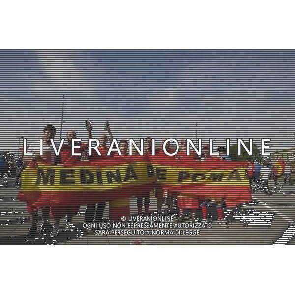 GDANSK 10.06.2012 STADION PGE ARENA N Z HISZPANSCY I WLOSCY KIBICE PRZED WEJSCIEM NA MECZ FOT MICHAL FLUDRA / NEWSPIX.PL Italian AND sPANISH football fans on the Gdansk city streets EURO FOOTBALL 2012 POLAND BEFORE MATCH SPAIN vs ITALY --- Newspix.pl -AG ALDO LIVERANI SAS - ITALY ONLY - *** Local Caption *** .