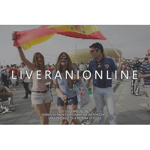 GDANSK 10.06.2012 STADION PGE ARENA N Z HISZPANSCY I WLOSCY KIBICE PRZED WEJSCIEM NA MECZ FOT MICHAL FLUDRA / NEWSPIX.PL Italian AND sPANISH football fans on the Gdansk city streets EURO FOOTBALL 2012 POLAND BEFORE MATCH SPAIN vs ITALY --- Newspix.pl -AG ALDO LIVERANI SAS - ITALY ONLY - *** Local Caption *** .