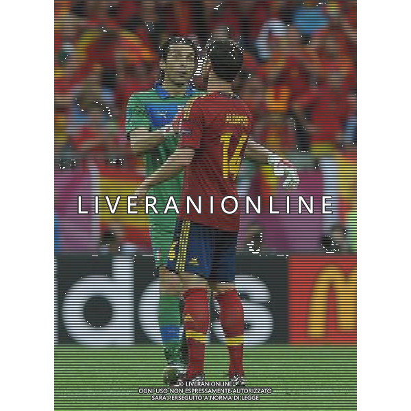 Campionati Europei UEFA 2012 Polonia/Ucraina Gruppo C Danzica (Polonia) - 10.06.2012 Spagna-Italia Nella Foto:Buffon Gianluigi-Xabi Alonso /Ph.Vitez-Ag. Aldo Liverani