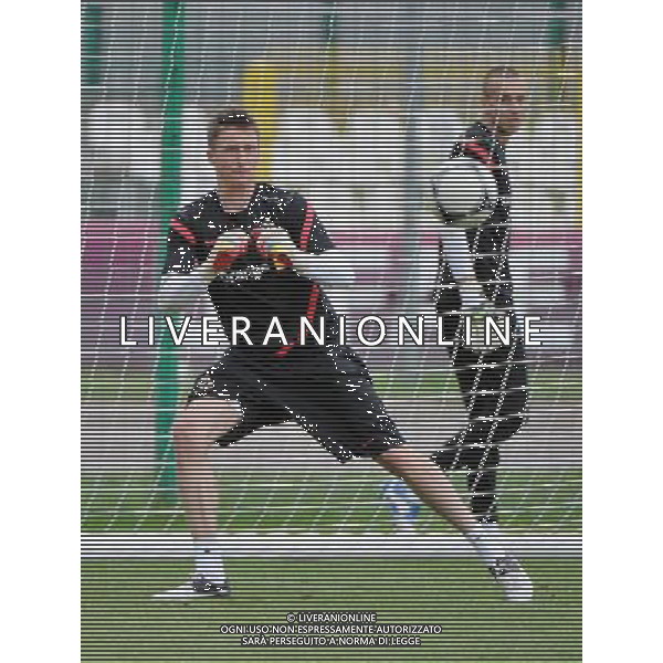 10.06.2012 WARSZAWA (WARSAW POLAND) STADION POLONII WARSZAWA PILKA NOZNA (FOOTBALL) UEFA EURO 2012 POLAND UKRAINE MISTRZOSTWA EUROPY W PILCE NOZNEJ POLSKA UKRAINA TRENING KADRY REPREZENTACJI POLSKI (POLAND NATIONAL FOOTBALL TEAM TRAINING IN WARSAW) N/Z PRZEMYSLAW TYTON GRZEGORZ SANDOMIERSKI FOTO NORBERT BARCZYK / PRESSFOCUS/NEWSPIX.PL --- Newspix.pl ALLENAMENTO POLONIA - AG ALDO LIVERANI SAS - ITALY ONLY - *** Local Caption *** .